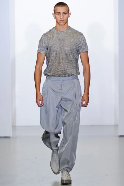 Look 30